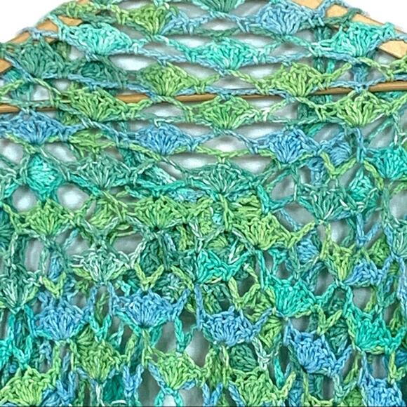 Vintage Hand Crocheted Variegated Ombré Poncho One Size - Picture 8 of 8